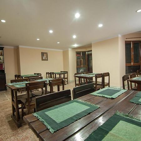 Hotel Candle Inn Pokhara Eksteriør billede