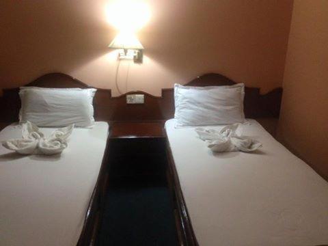 Hotel Candle Inn Pokhara Eksteriør billede