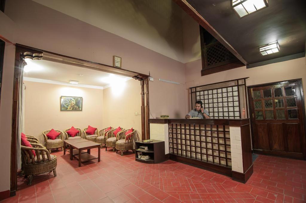 Hotel Candle Inn Pokhara Eksteriør billede
